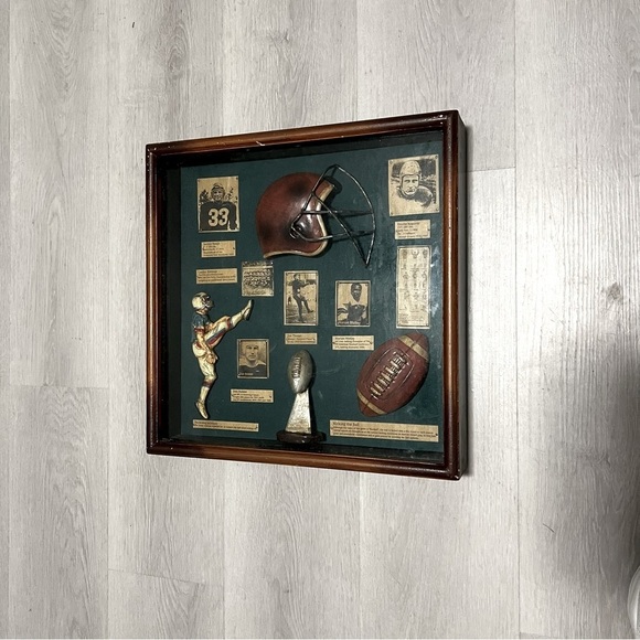 Vntg Wood Football Shadow Box Canton Bulldogs Bronko Nagurski Marion Motley - Picture 1 of 11